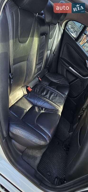 Седан Volvo S60 2013 в Киеве фото 17 Седан Volvo S60 2013 в Киеве