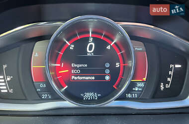 Седан Volvo S60 2012 в 