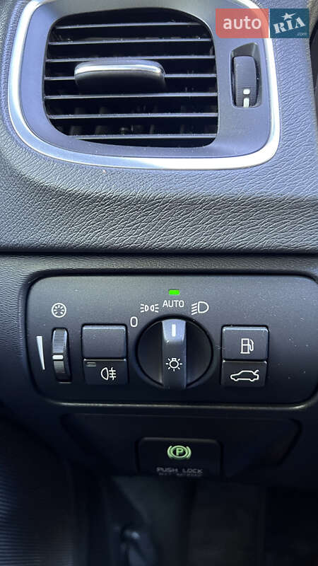 Седан Volvo S60 2012 в Кривому Розі