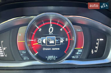 Седан Volvo S60 2012 в 