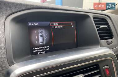 Седан Volvo S60 2011 в 