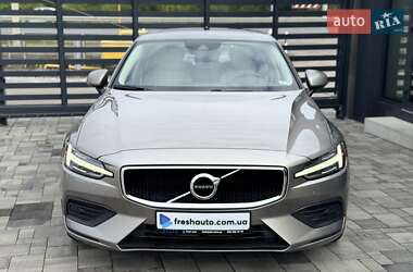 Седан Volvo S60 2019 в 