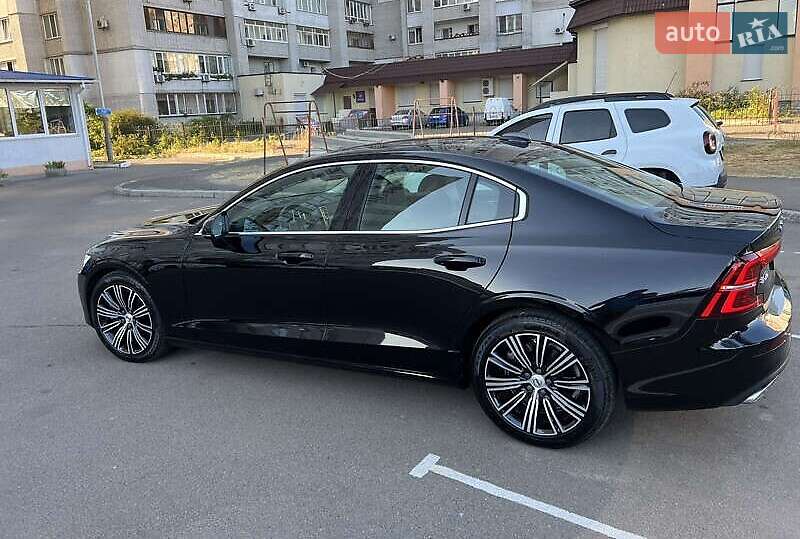 Седан Volvo S60 2019 в Києві