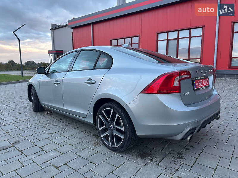 Седан Volvo S60 2017 в Рівному