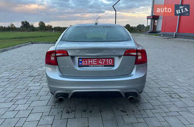 Седан Volvo S60 2017 в 