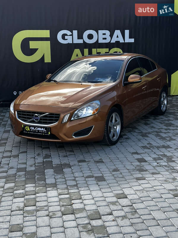 Седан Volvo S60 2013 в Львові фото 3 Седан Volvo S60 2013 в Львові