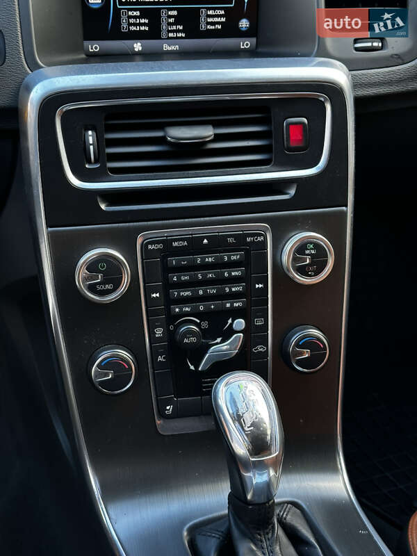 Седан Volvo S60 2013 в Львові фото 11 Седан Volvo S60 2013 в Львові