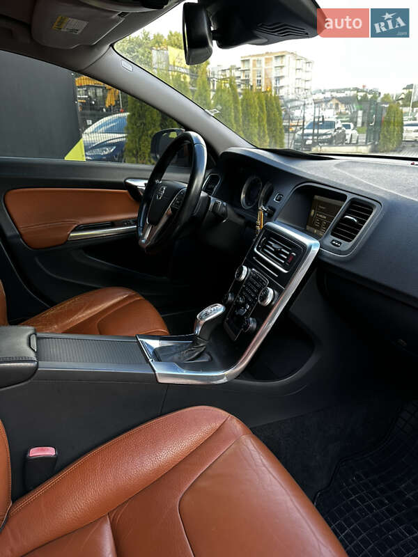 Седан Volvo S60 2013 в Львові фото 18 Седан Volvo S60 2013 в Львові