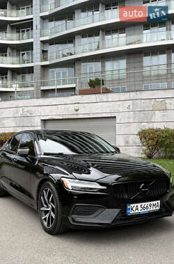 Седан Volvo S60 2020 в 