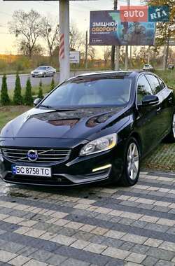 Седан Volvo S60 2013 в Львові