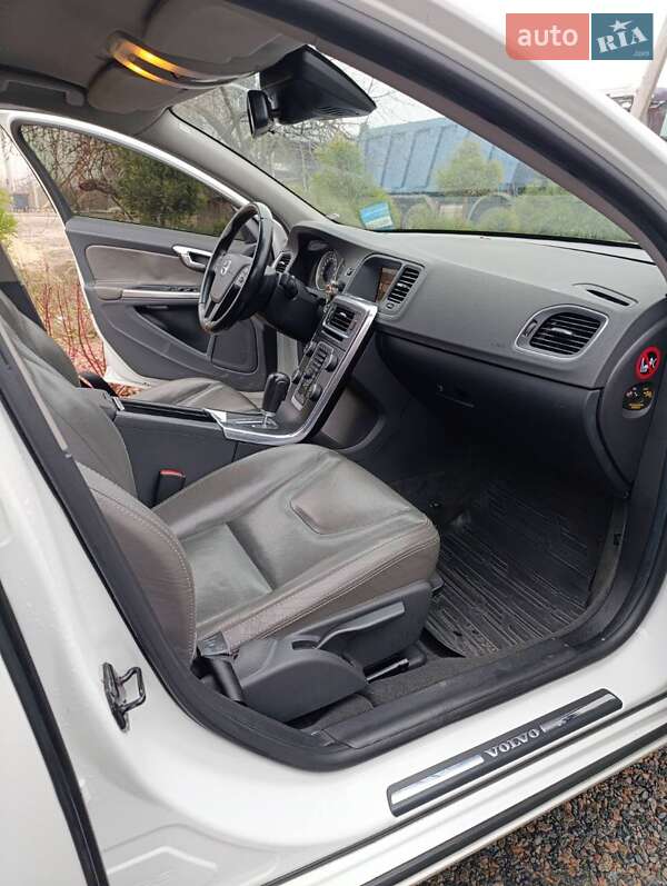 Седан Volvo S60 2012 в Одессе