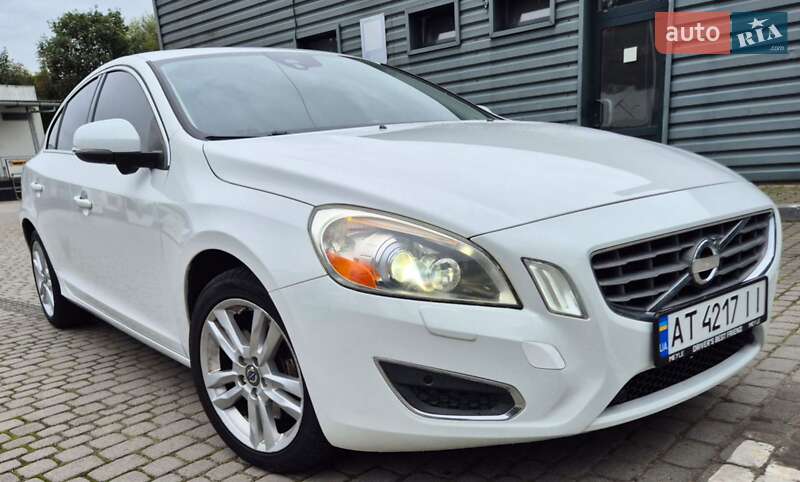 Седан Volvo S60 2012 в Івано-Франківську