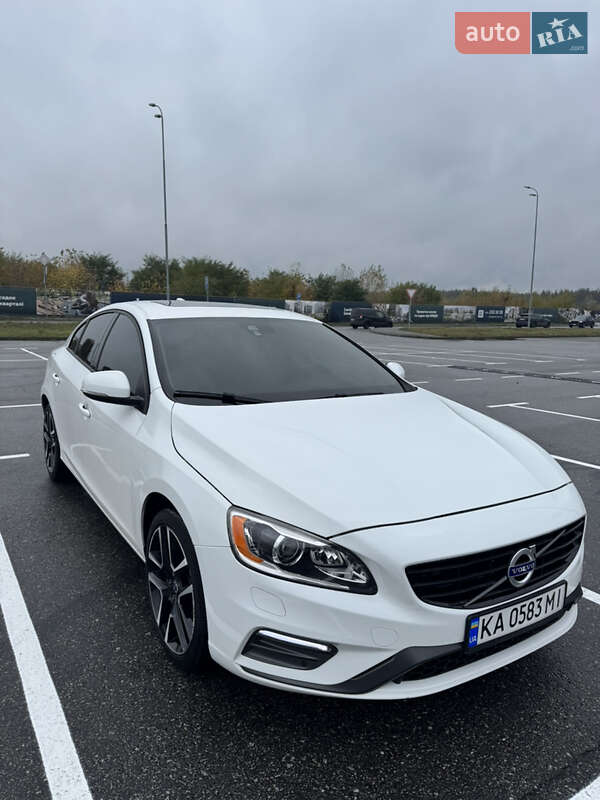 Седан Volvo S60 2016 в Києві