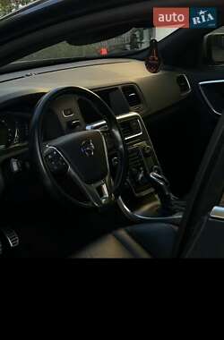 Седан Volvo S60 2014 в 