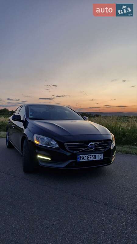 Седан Volvo S60 2013 в Львове