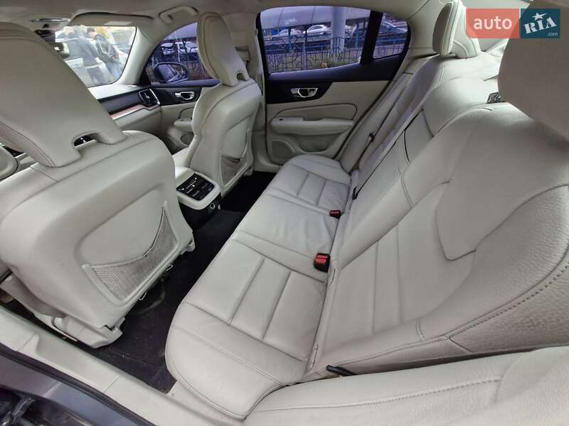 Седан Volvo S60 2018 в Києві фото 11 Седан Volvo S60 2018 в Києві