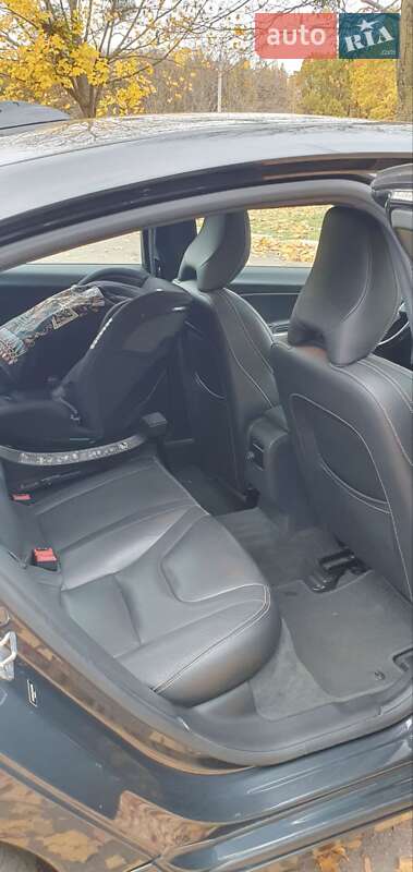 Седан Volvo S60 2015 в Ровно фото 19 Седан Volvo S60 2015 в Ровно