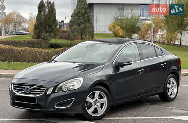 Седан Volvo S60 2012 в Киеве Седан Volvo S60 2012 в Киеве