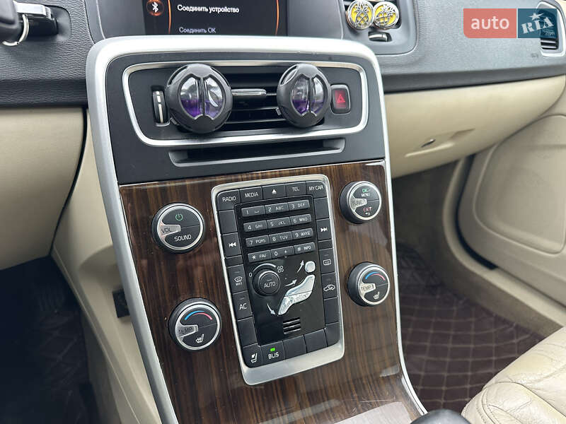 Седан Volvo S60 2012 в Киеве фото 34 Седан Volvo S60 2012 в Киеве