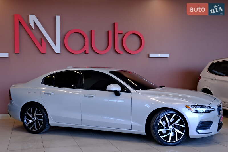 Седан Volvo S60 2018 в Одесі