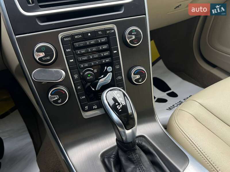 Седан Volvo S60 2014 в Івано-Франківську