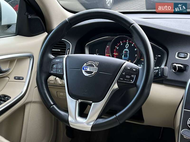 Седан Volvo S60 2014 в Івано-Франківську