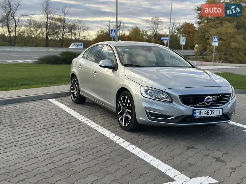 Volvo S60
