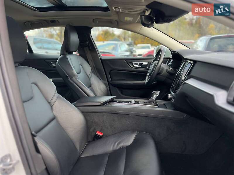 Седан Volvo S60 2019 в Стрые фото 15 Седан Volvo S60 2019 в Стрые