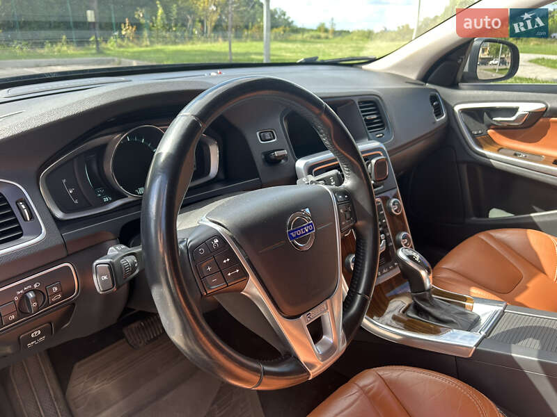 Седан Volvo S60 2013 в Києві фото 19 Седан Volvo S60 2013 в Києві