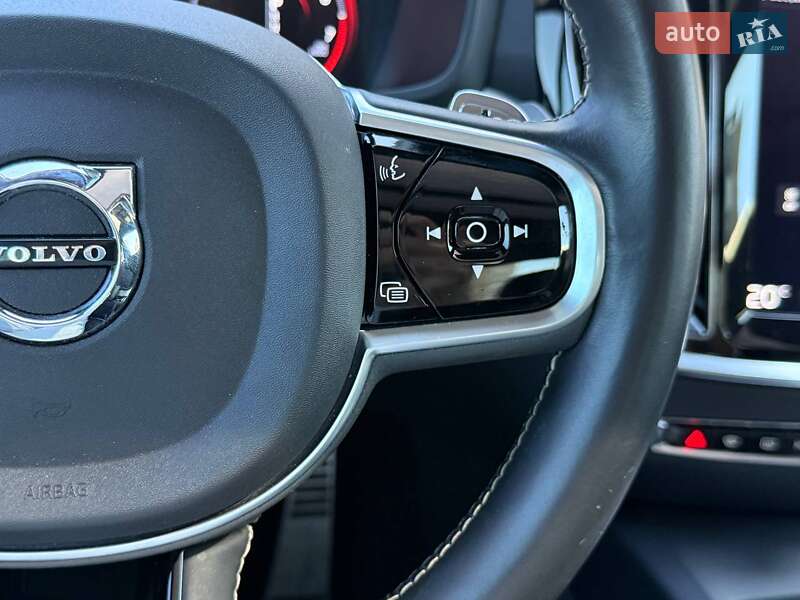 Седан Volvo S60 2019 в Києві