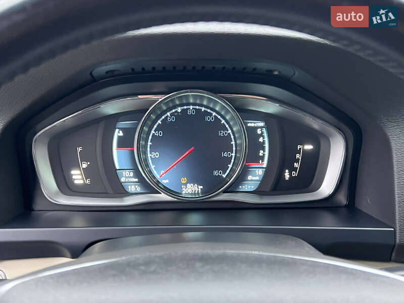 Седан Volvo S60 2014 в Нововолынске