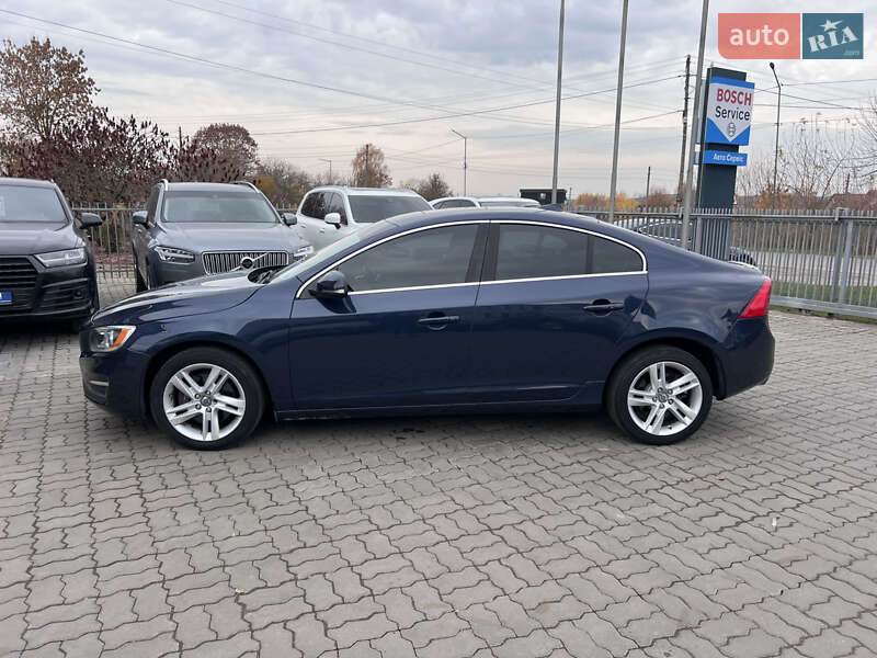 Седан Volvo S60 2014 в Нововолынске