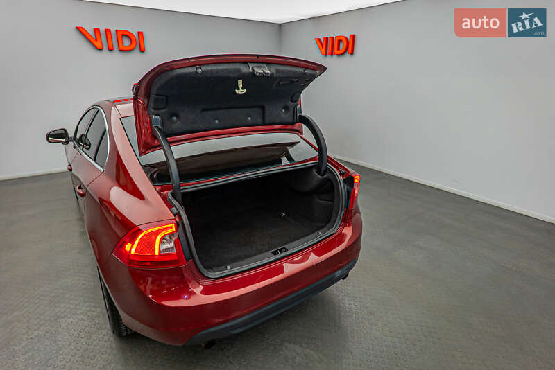 Седан Volvo S60 2011 в Києві фото 7 Седан Volvo S60 2011 в Києві