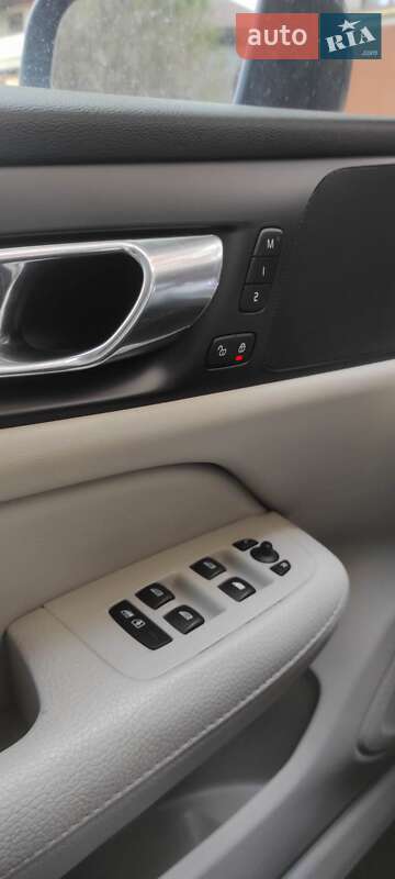 Седан Volvo S60 2019 в Стрию фото 27 Седан Volvo S60 2019 в Стрию