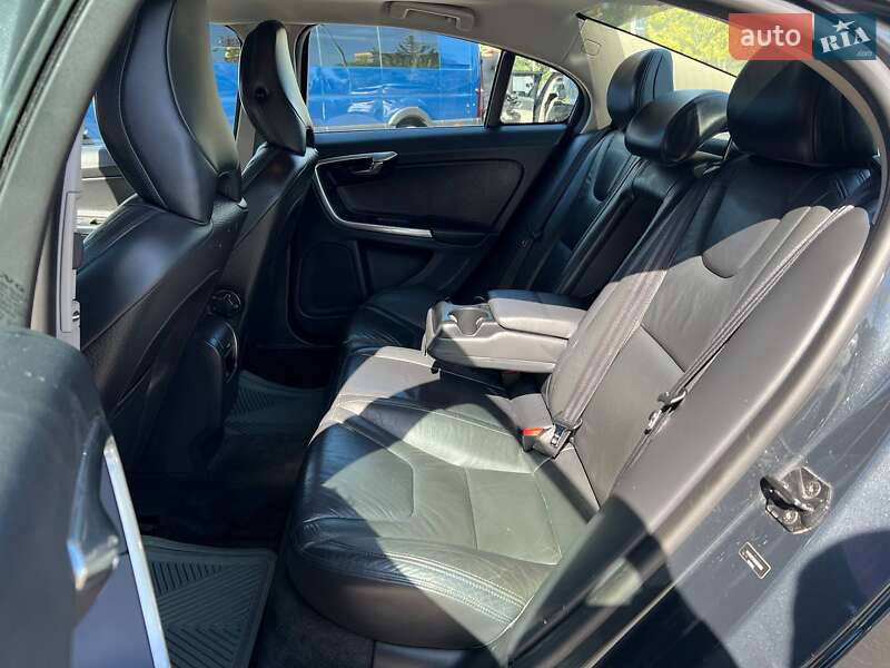 Седан Volvo S60 2013 в Киеве фото 9 Седан Volvo S60 2013 в Киеве
