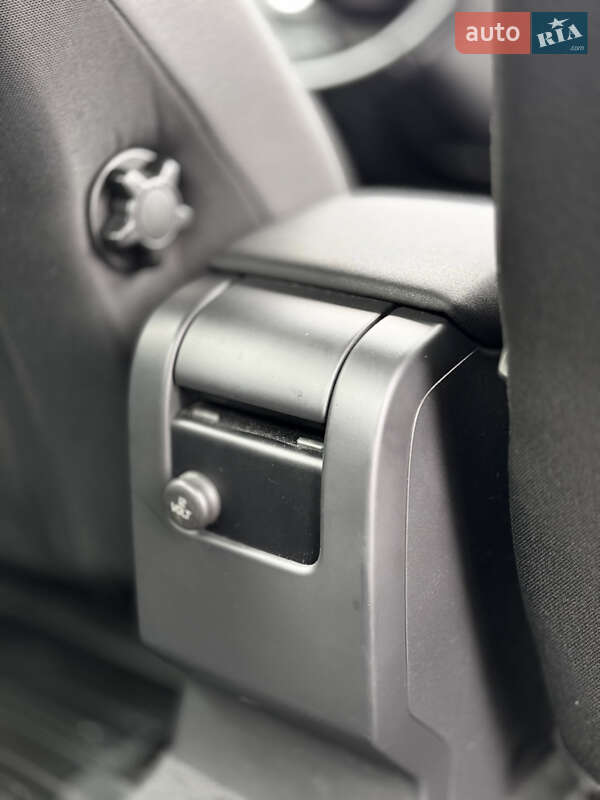 Седан Volvo S60 2013 в Львове