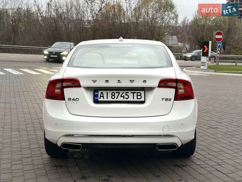 Седан Volvo S60 2016 в Києві