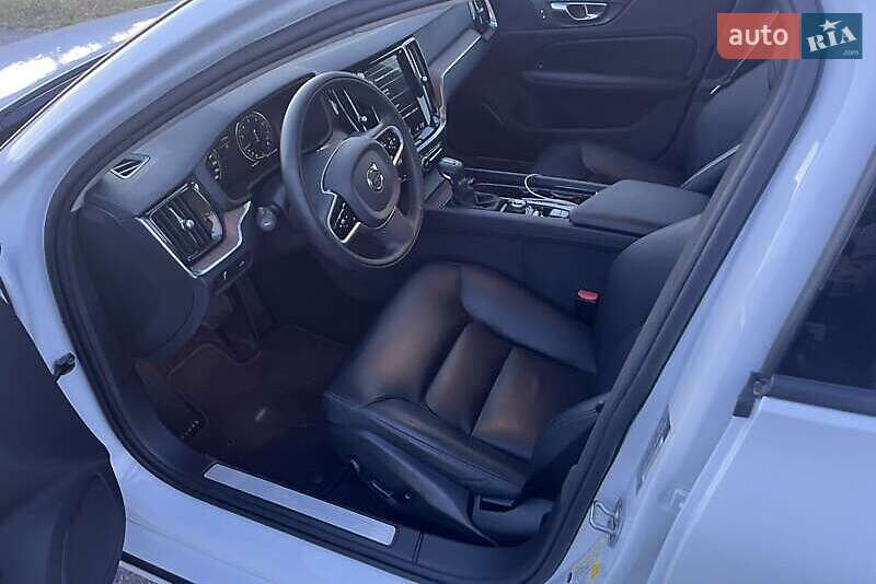 Седан Volvo S60 2019 в Киеве фото 11 Седан Volvo S60 2019 в Киеве