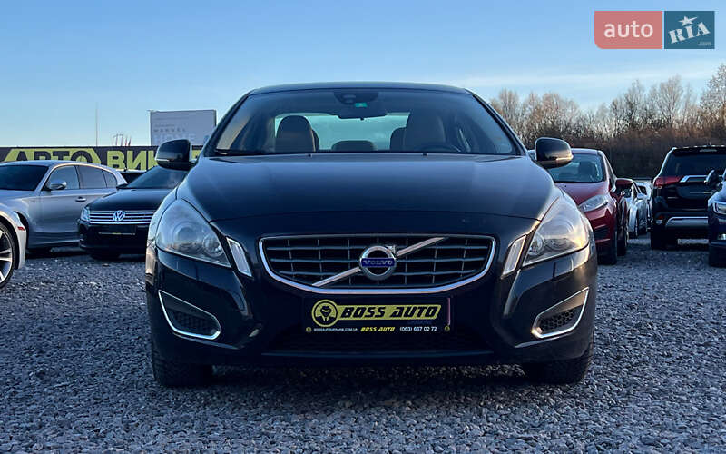 Седан Volvo S60 2011 в Львове