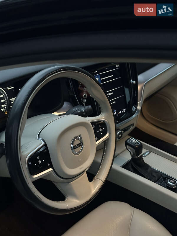 Седан Volvo S60 2019 в Житомире фото 26 Седан Volvo S60 2019 в Житомире