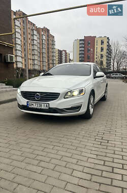 Седан Volvo S60 2015 в Житомире