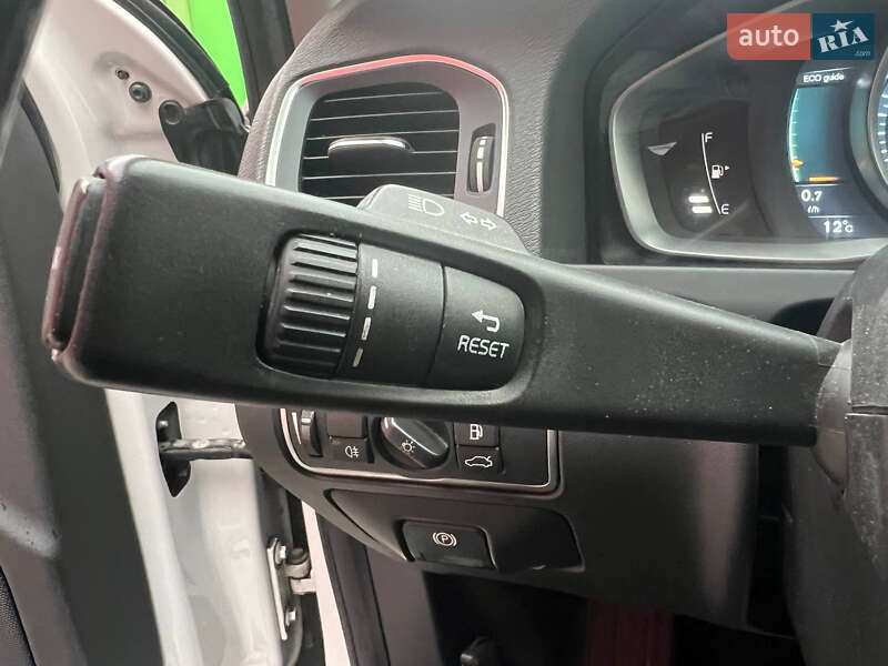 Седан Volvo S60 2015 в Києві