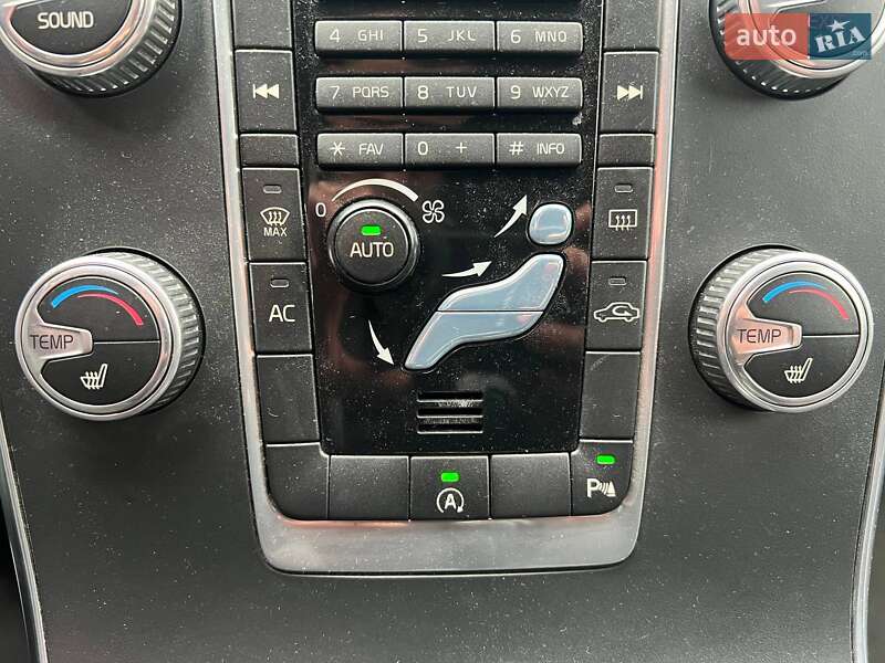 Седан Volvo S60 2015 в Києві