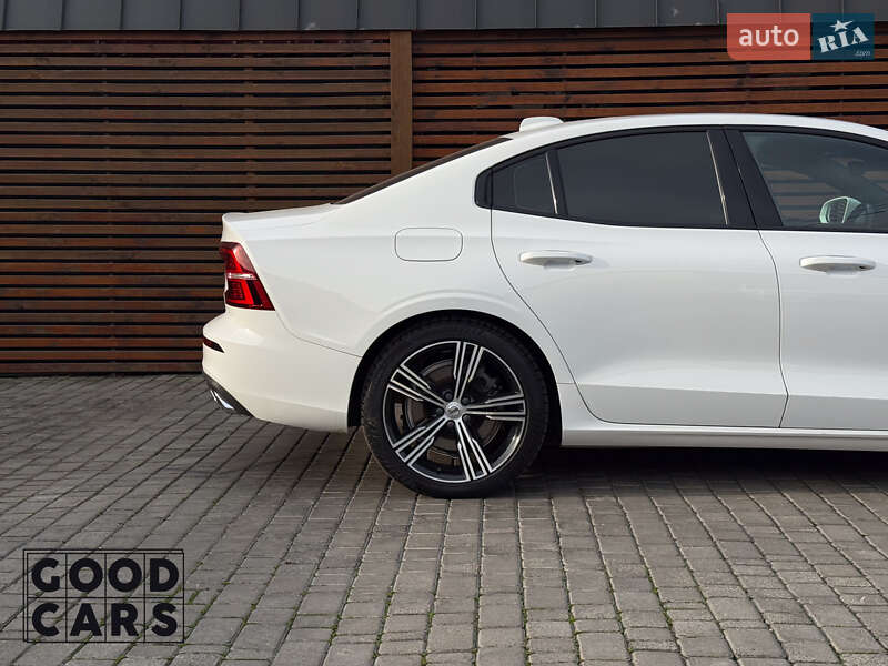 Седан Volvo S60 2020 в Одессе