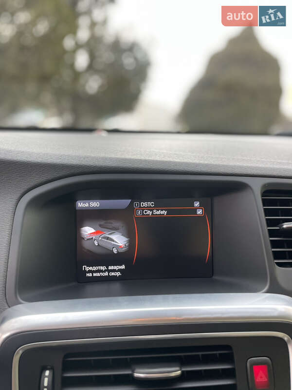 Седан Volvo S60 2012 в Івано-Франківську