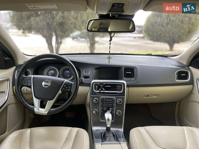 Седан Volvo S60 2012 в Івано-Франківську