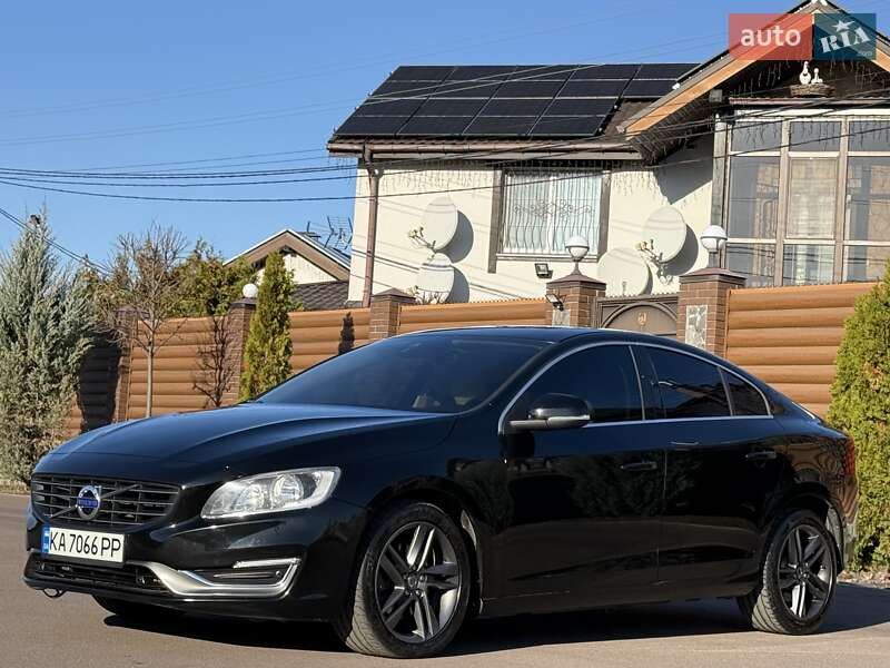 Седан Volvo S60 2015 в Борисполе