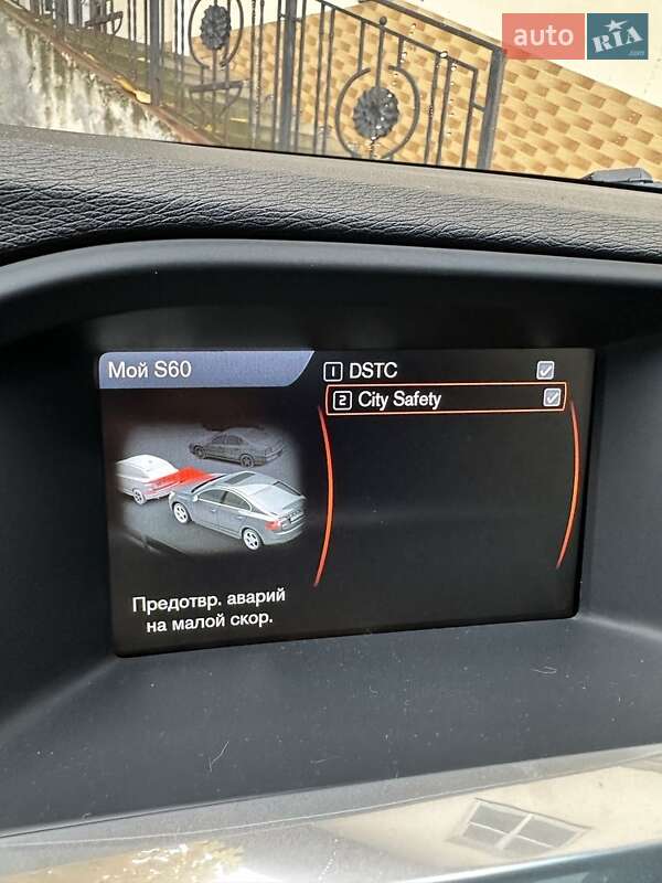 Седан Volvo S60 2013 в Тернополе