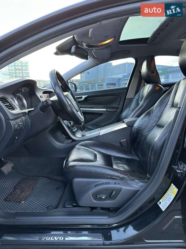 Седан Volvo S60 2011 в Киеве