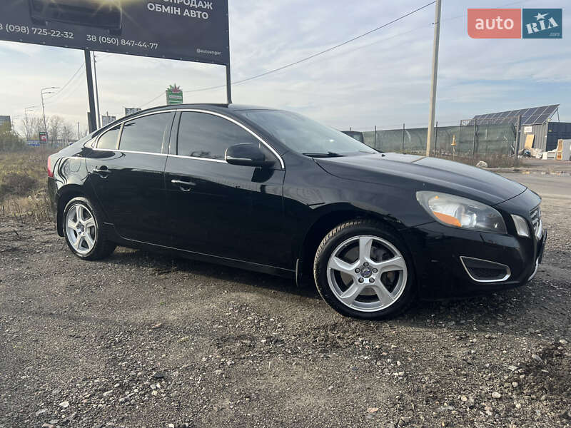 Седан Volvo S60 2012 в Києві